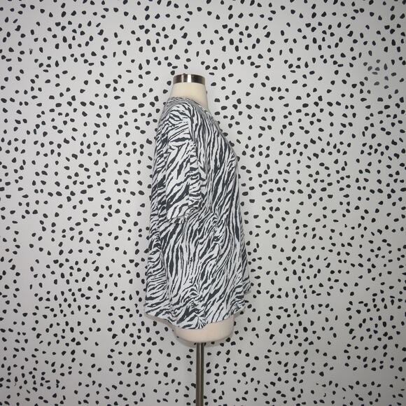 Sundry Zebra Animal Print Oversized Short Sleeve T-Shirt - Picture 7 of 10